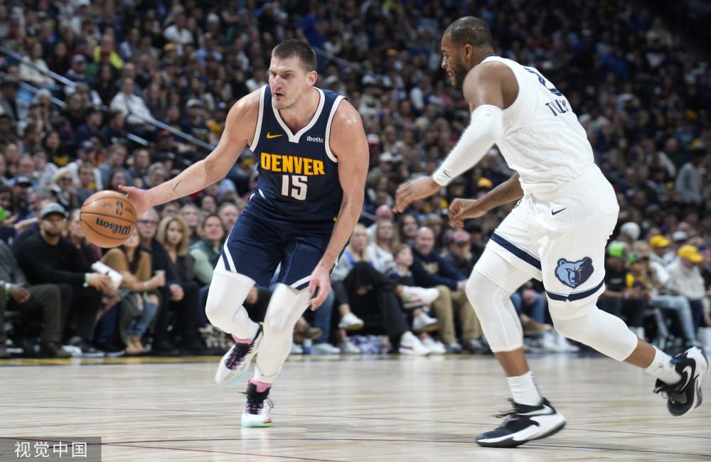 在冠军赛中 在冠军赛中