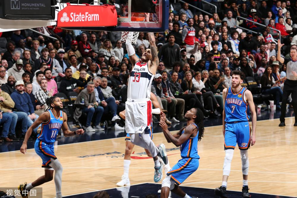 适应比赛中 适应比赛中