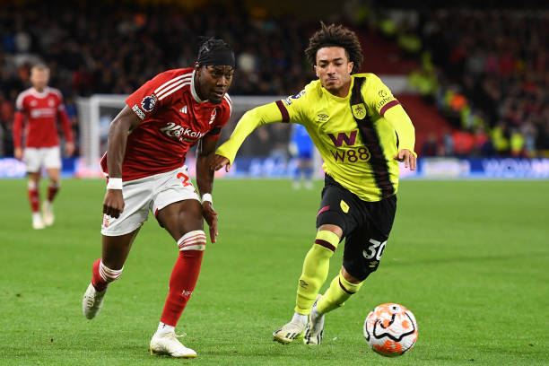 而他們的加 而他們的加